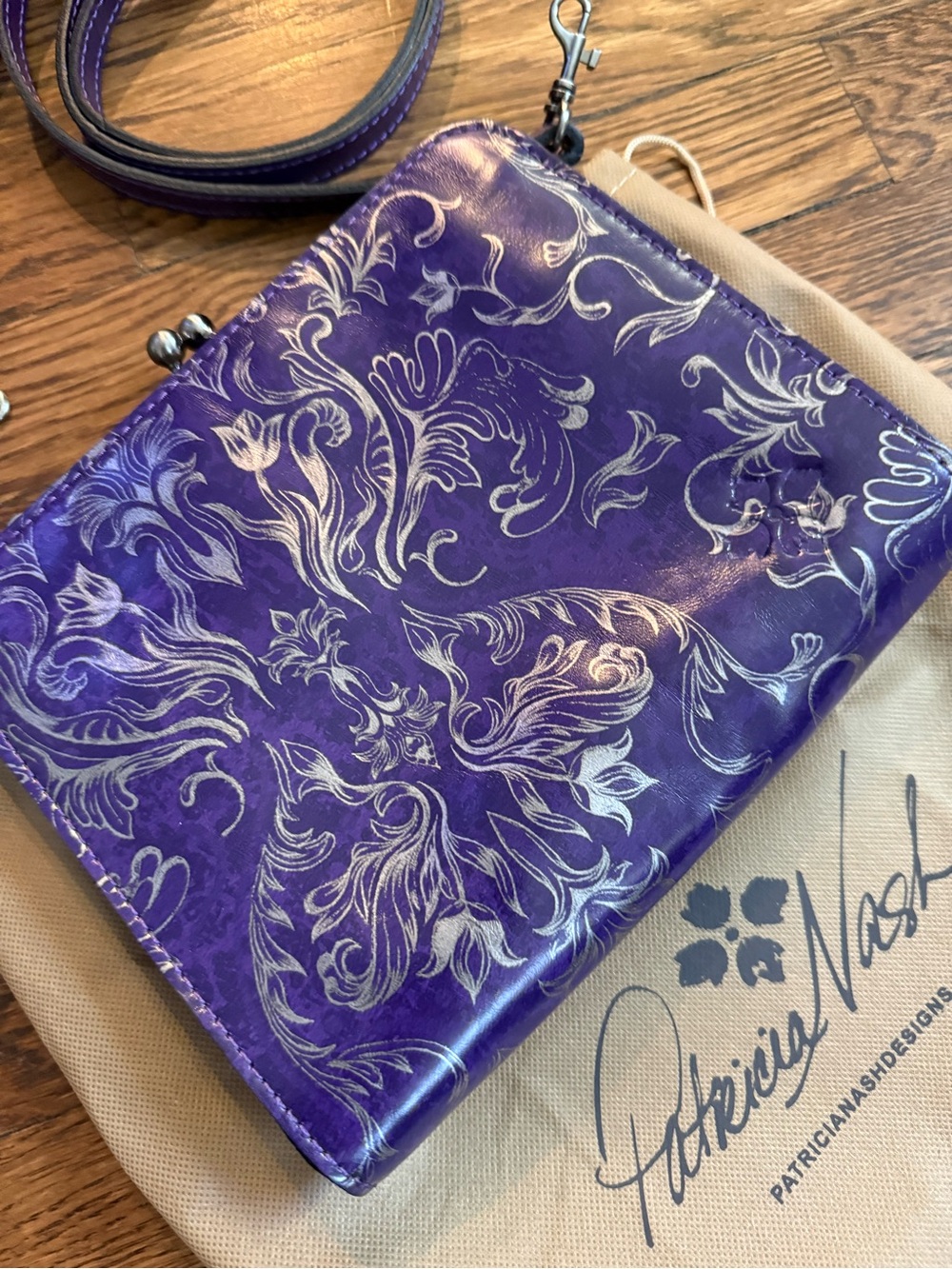 New Patricia Nash Amari Frame Kiss Lock Aa Purple Leather Silver Floral Bag View 2